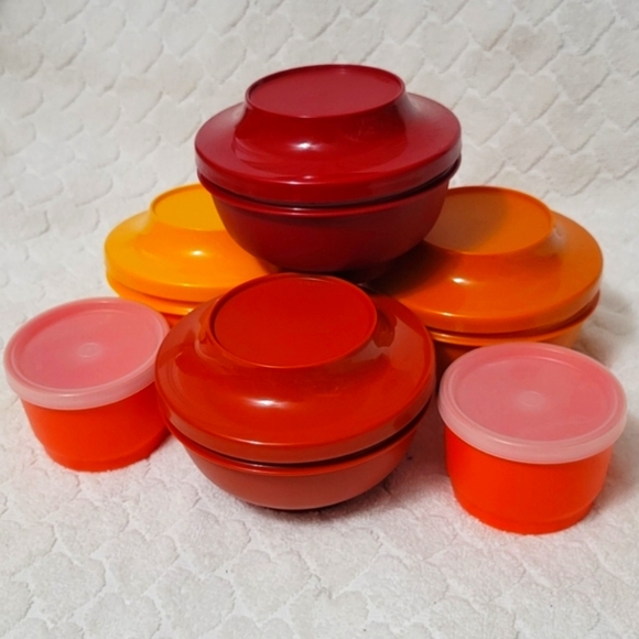 🎋Tupperware 12pc Snack Cups w/Seal & Serve Bowls - Picture 6 of 6